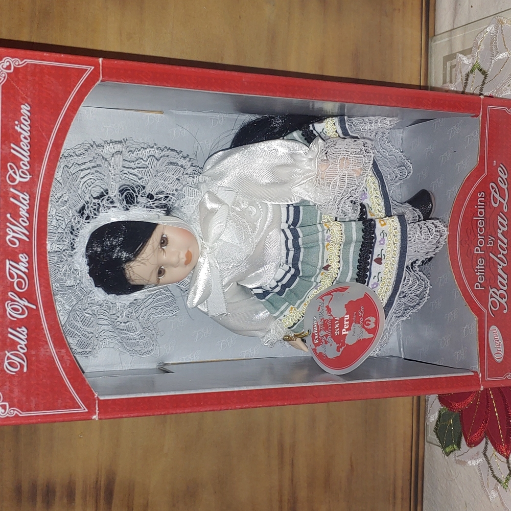 Dolls of the World - Peru